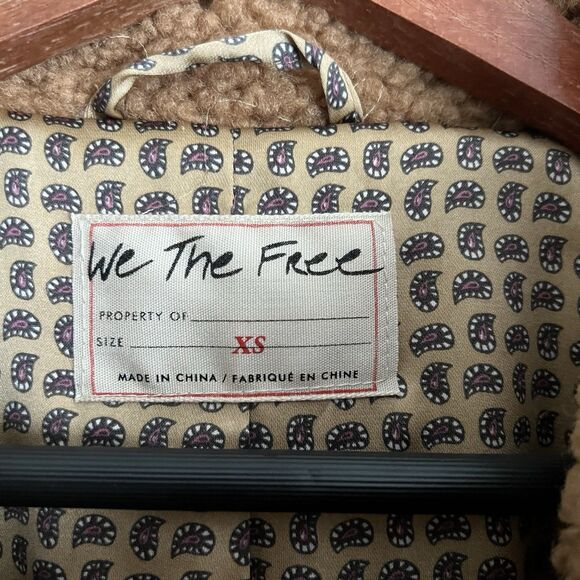 Free People Izzy Wrap Teddy Jacket in Sand Size XS We The Free - Picture 3 of 5